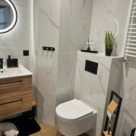 Raj Przy Onkologii 2 Apartment